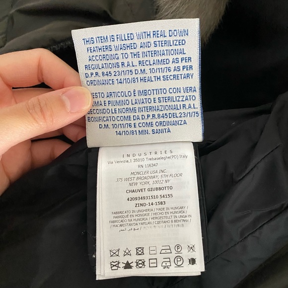 Women’s Moncler down jacket with camouflage dyed rabbit fur collar! - Picture 14 of 16